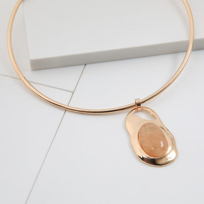 Collar Corto Débora Dorado Humana