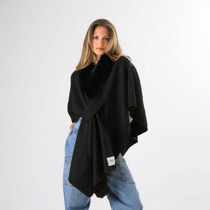 Poncho Pia Black Humana