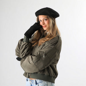 Boina Rocky Black Tachas Doradas