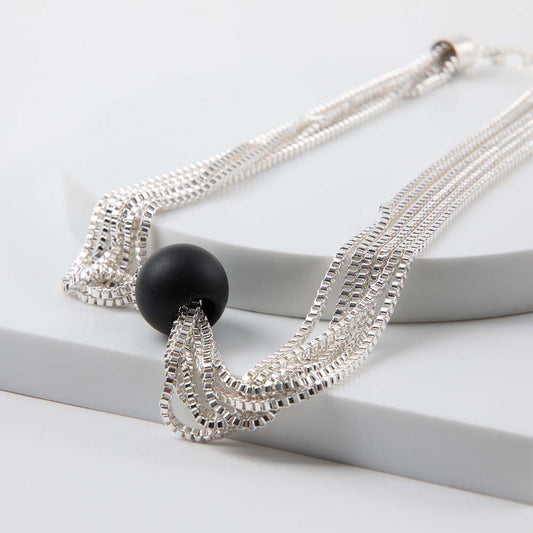 Collar Corto Petra Plateado Tatienne