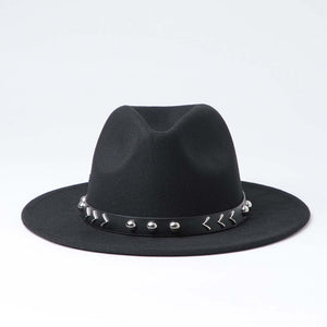 Sombrero Invierno Tachas Café Negro Tatienne