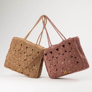Cartera Tote Mila Tipo rafia tejida café Playa Humana