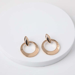 Aros Mediano Primula Dorado Humana