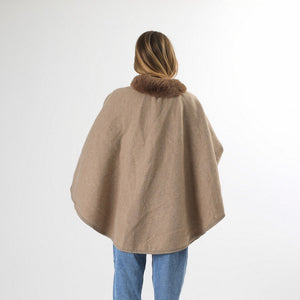 Poncho Pia Brown Humana