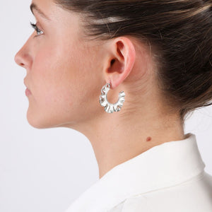 Aros Argolla Ruffle Plateado Tatienne