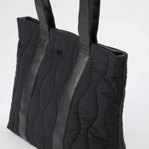 Cartera Tote Franklin Quilted negro Tatienne