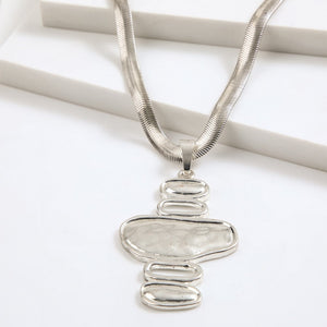 Collar Corto Iro Plateado Humana