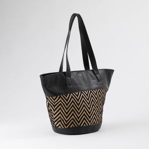 Cartera Tote Ecocuero Boo Negro Humana