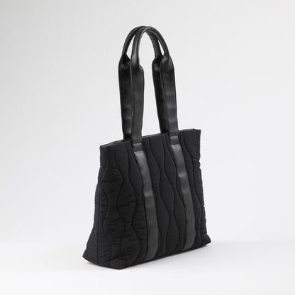 Cartera Tote Franklin Quilted negro Tatienne