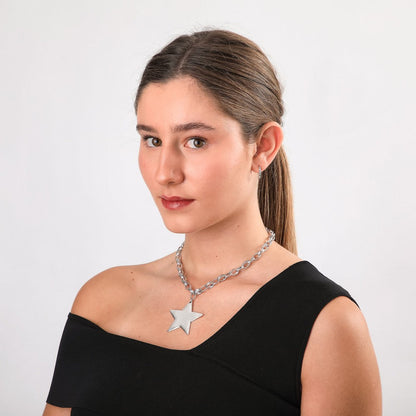 Collar Corto Taro Plateado Humana