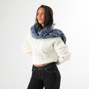 Pañuelo Estampado Marina Negro Humana