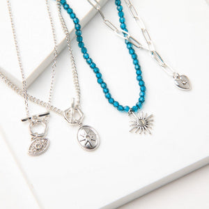 Collar Corto Zila Plateado Humana