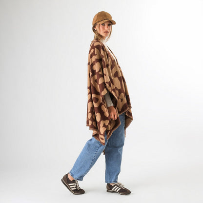 Poncho Yuna Brown Humana