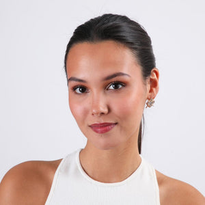 Aros Pegado Flor Dorado Humana