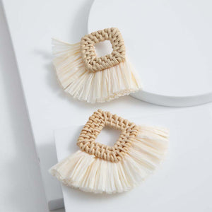 Aros Mediano Escabiosa Beige Humana