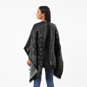 Poncho  Milena Negro Tatienne