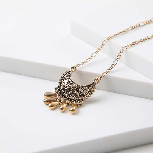 Collar Corto Lia Dorado Humana