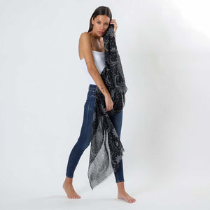 Pañuelo Estampado Astral Negro Humana