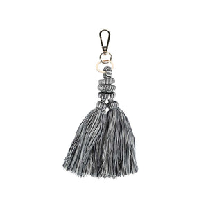 Llavero Borla Gris Tatienne