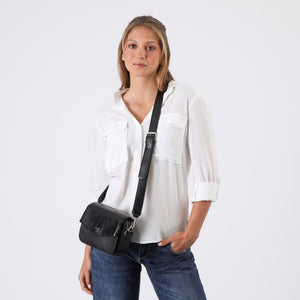 Cartera Bandolera Lena Ecocuero Negro Tatienne