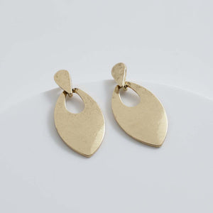 Aros Mediano Dorado Gota Humana