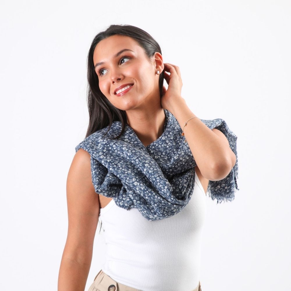 Pañuelo Estampado Juli Flores Azul Tatienne