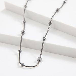 Collar Corto Cili Plateado Humana