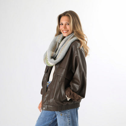 Cuello Oli Green Humana