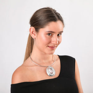 Collar Corto Fenn Plateado Humana