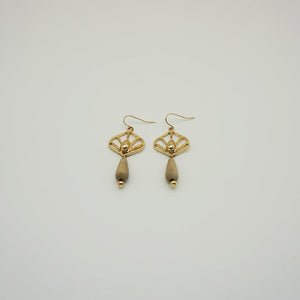 Aros Largo Loto Dorado Tatienne