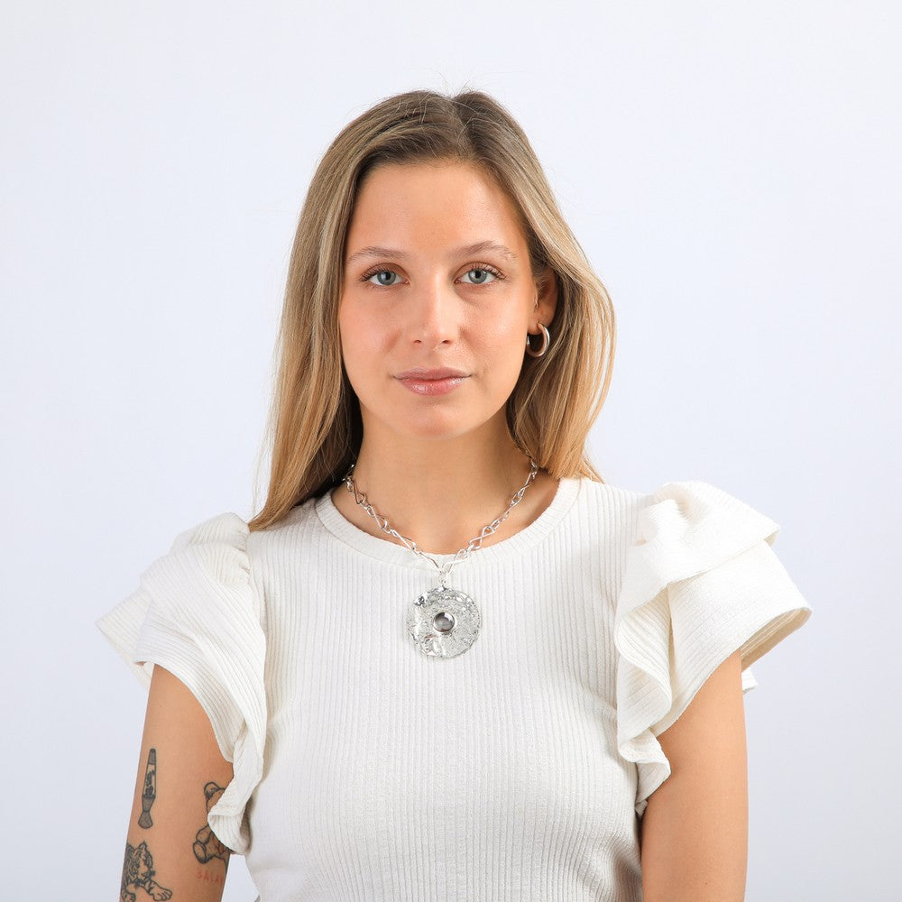 Collar Corto Avel Plateado Humana