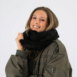 Cuello Gijon Negro I-D