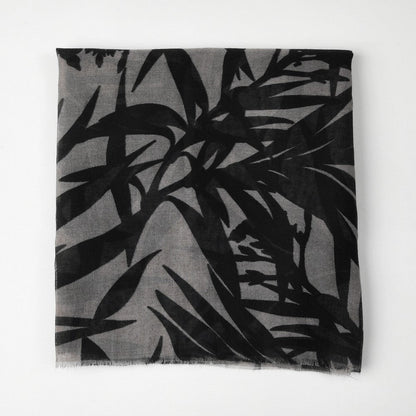 Pañuelo Estampado Almansa Gris I-D
