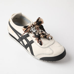 Cordones Con Charms Negro Humana