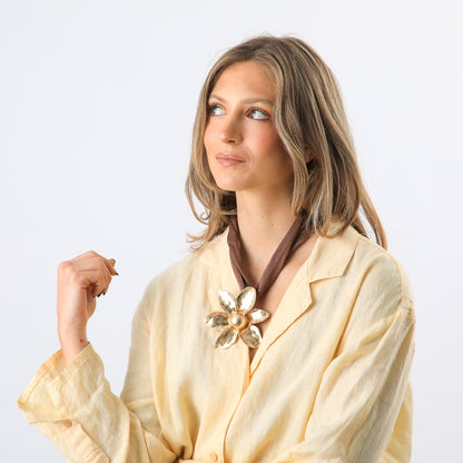 Collar Corto Imani Dorado Humana