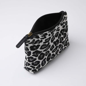 Estuche Shadow Negro Humana