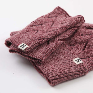 Set De Gorro Tejido Y Guantes Cortos. Redes Rosada Humana