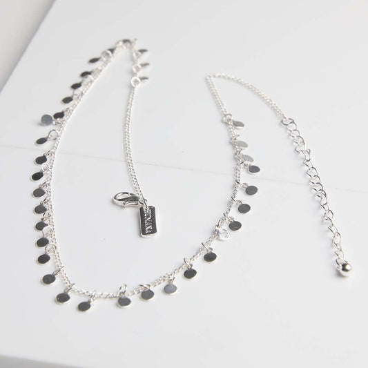 Collar Corto Plateado Essential Coins Humana