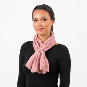 Cuello  Polina Rosado Tatienne