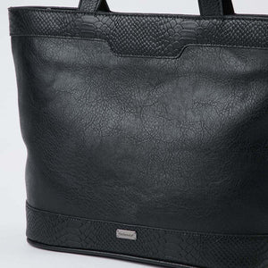 Cartera hombro Shaped Negra Tatienne