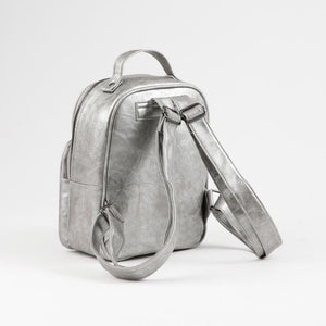 Mochila Angie Ecocuero Plateada Humana