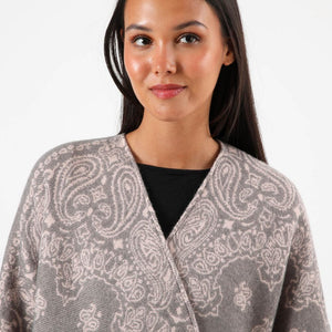 Poncho  Milena Rosado Tatienne