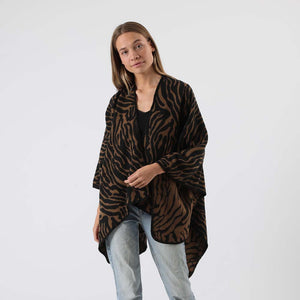 Poncho Invierno Hojas Café Tatienne