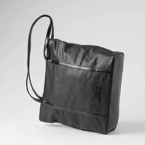 Cartera Tote Damar Ecocuero Negro Humana