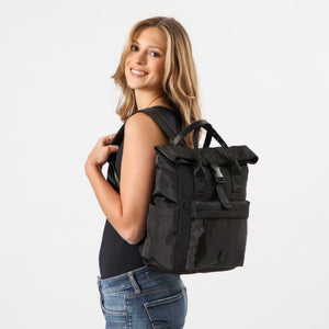 Mochila Saturn Black Negra i-D