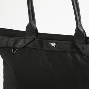 Cartera Tote Tasmania Nylon Negro Tatienne