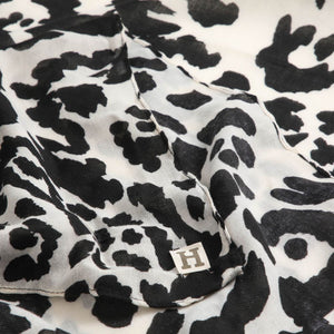 Pañuelo Estampado Enzo Manchas Humana